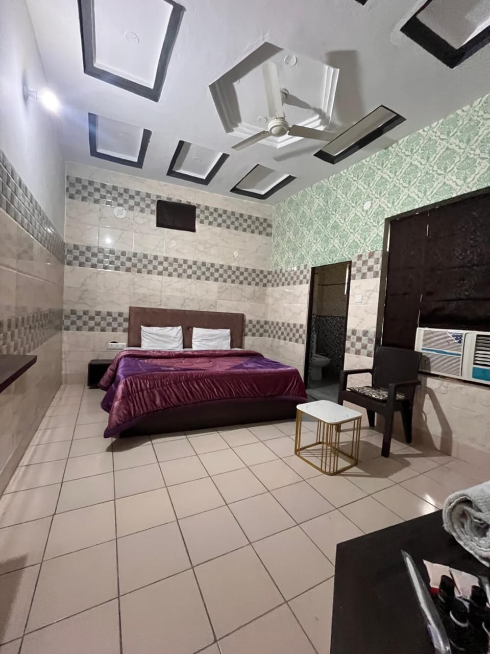 Chintpurni Dham Rooms Hotel in Himachal Pradesh