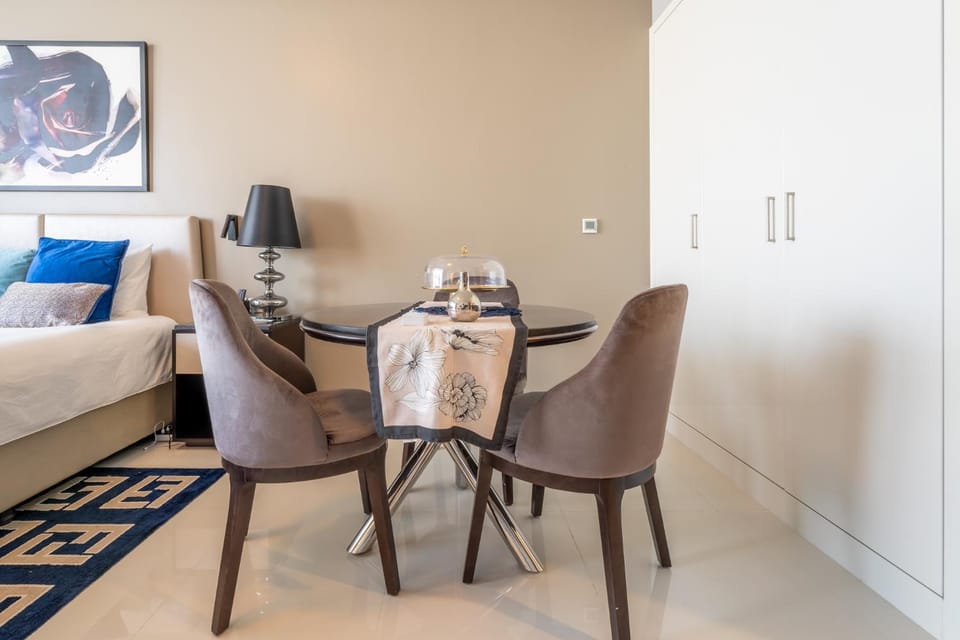 Bed, Living room, Dining area