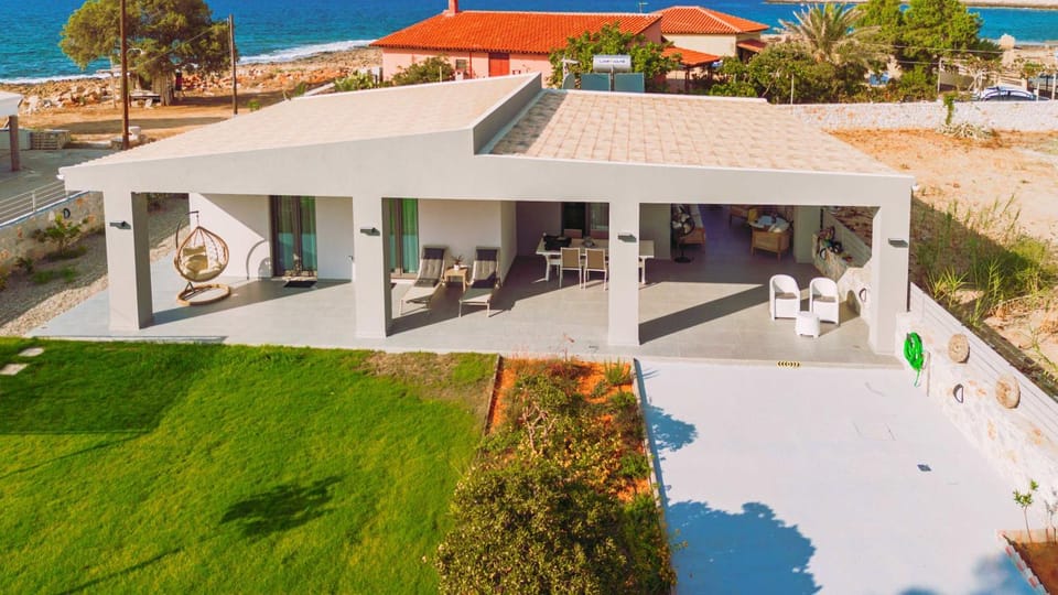 Blue Lagoon Villa House in Crete