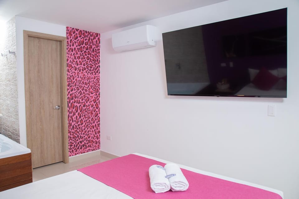 TV and multimedia, Photo of the whole room