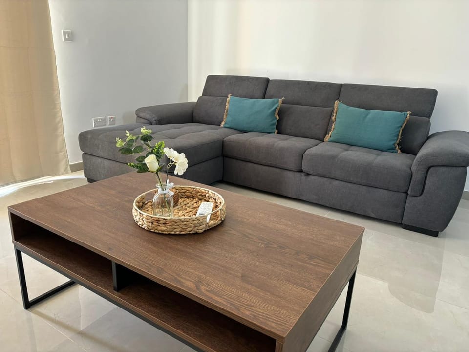 Luxe Living - Modern 3 Bedroom Xghajra Apartment Apartment in Malta