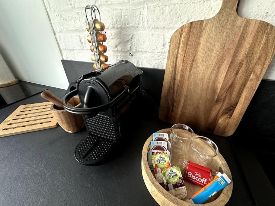 Food and drinks, Food, Drinks