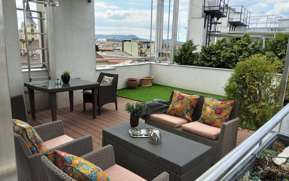 Patio, Balcony/Terrace