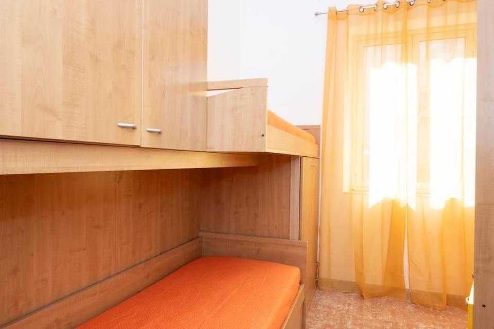 Photo of the whole room, bunk bed