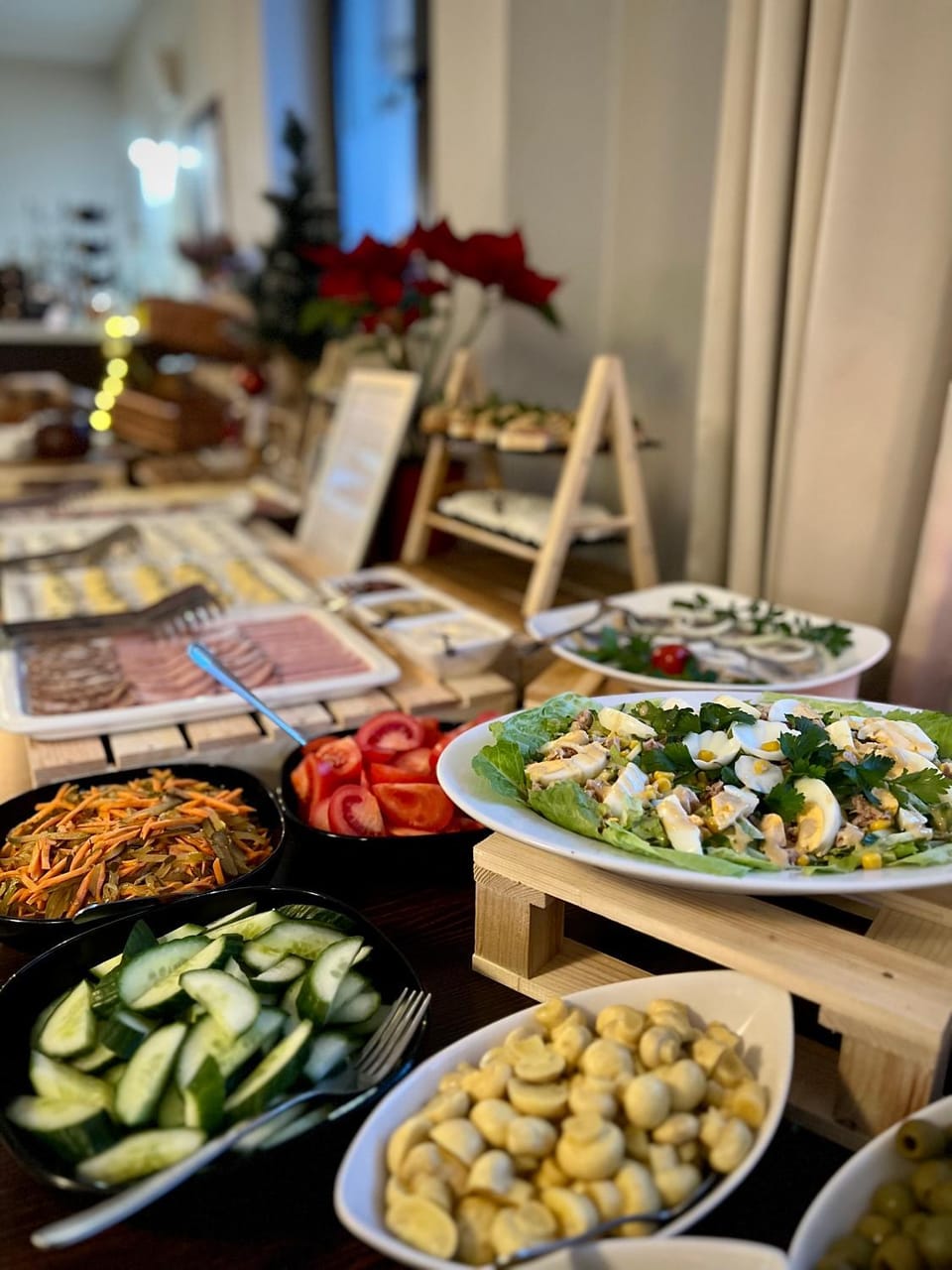 Food and drinks, Food, Buffet breakfast