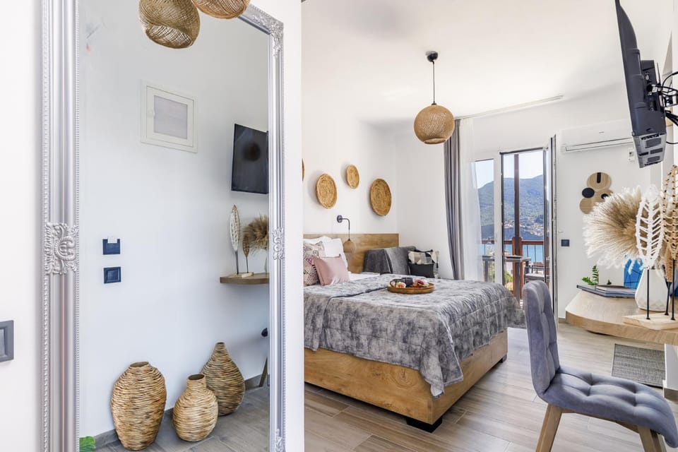 Bed, Photo of the whole room