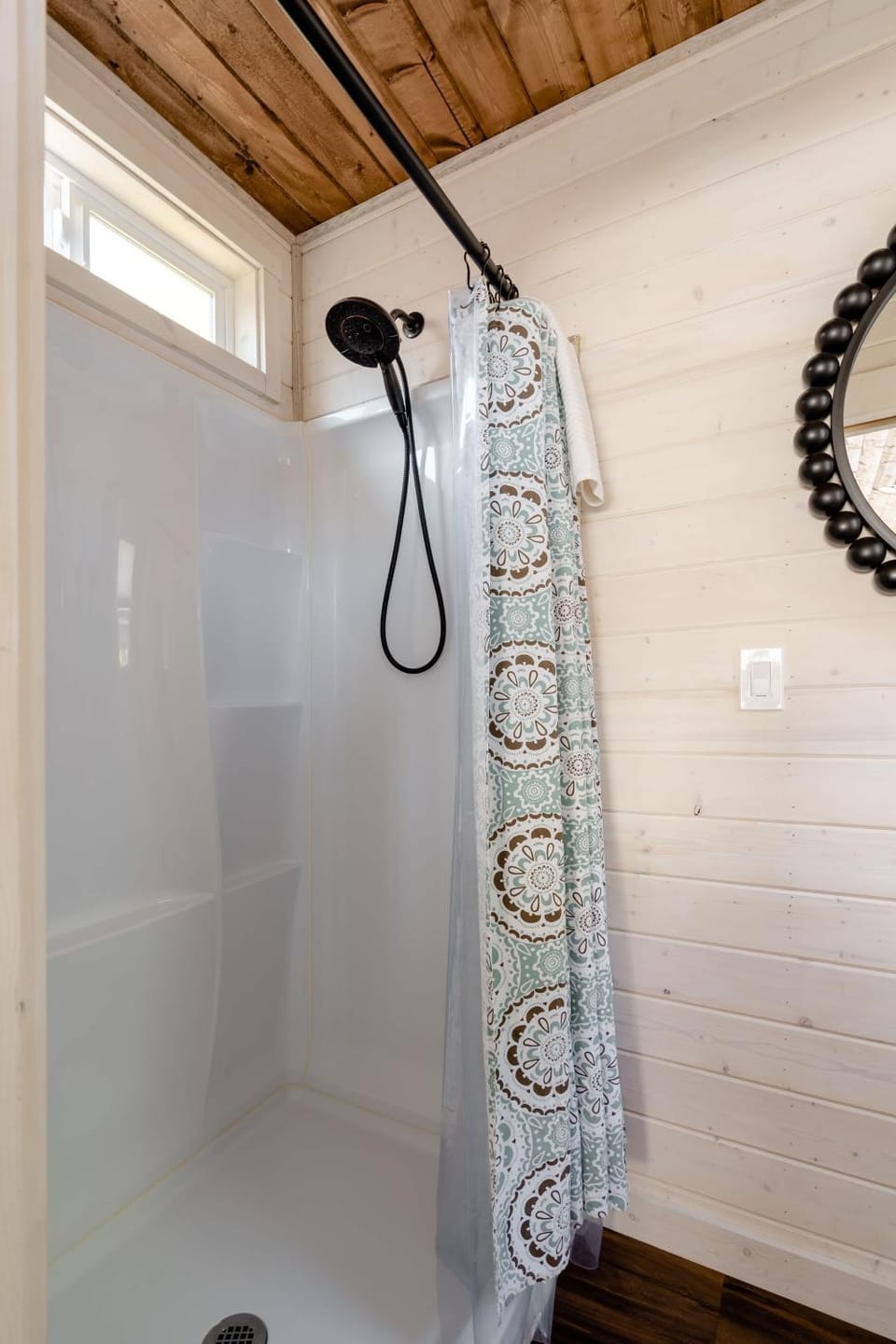 Stay Portland - The Tiny Farmhouse on Alberta House in Portland
