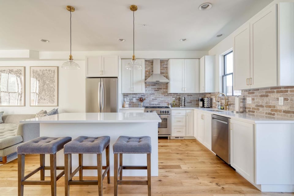 Stay Portland - Custom North Tabor Farmhouse - Gym & Kitchen House in Portland