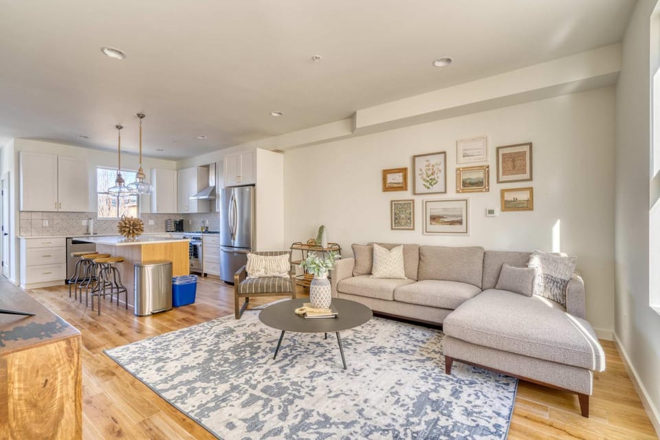 Stay Portland - The North Tabor Retreat - Families & Remote Work House in Portland