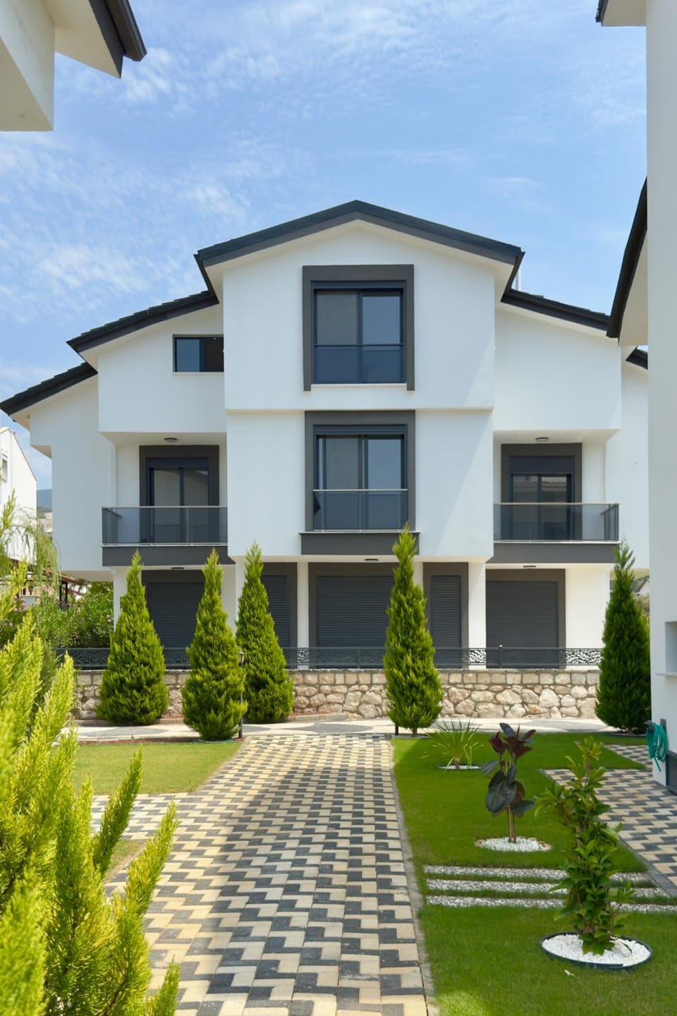 Property building, Garden