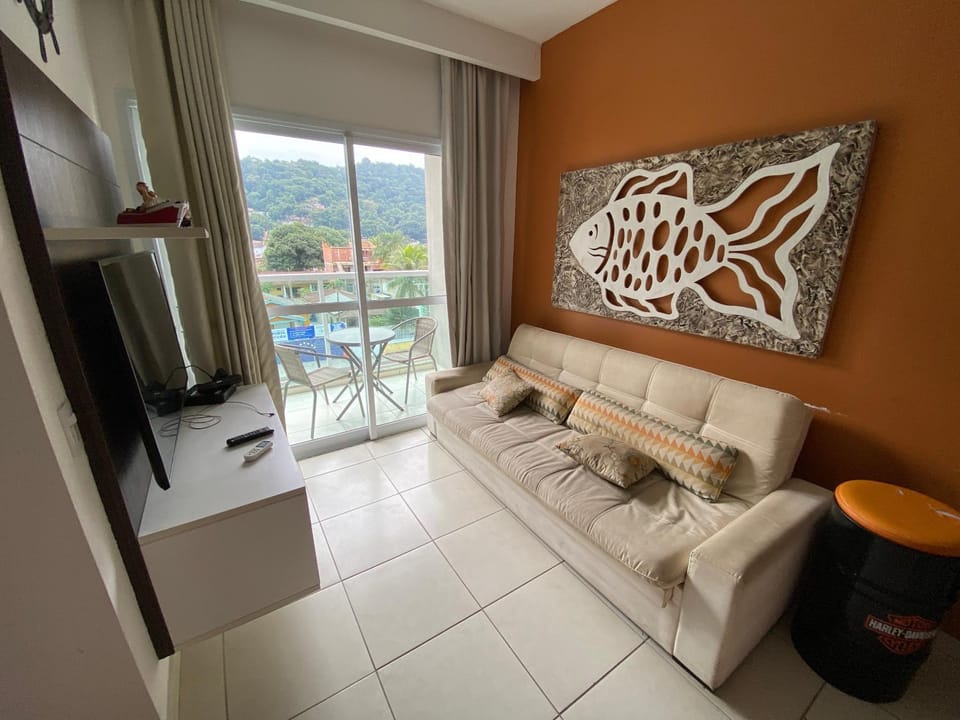 Communal lounge/ TV room, TV and multimedia, Living room