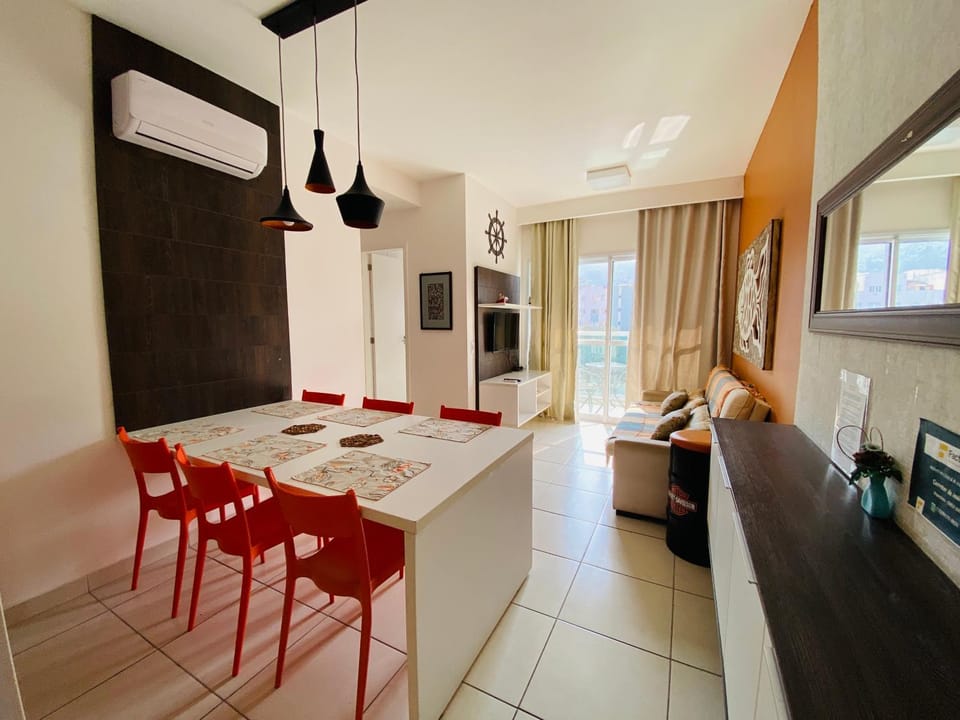 Apartamento em Praia da Enseada Apartment in State of São Paulo