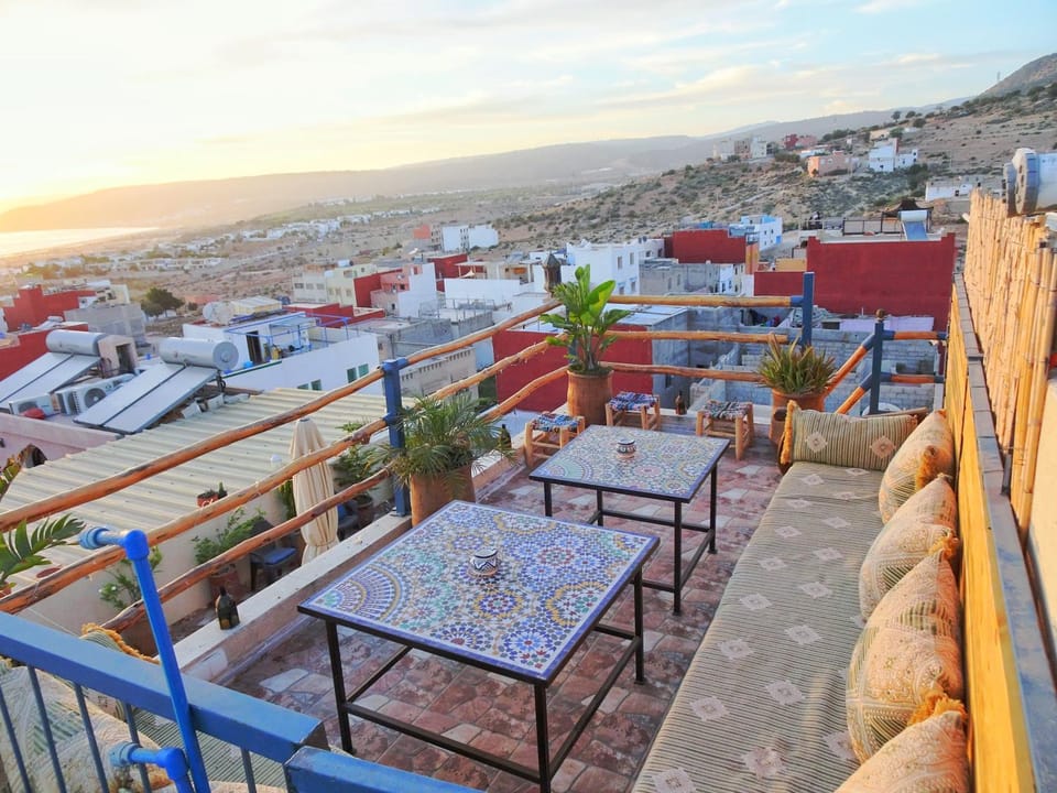Natural landscape, View (from property/room), Balcony/Terrace, City view, Mountain view