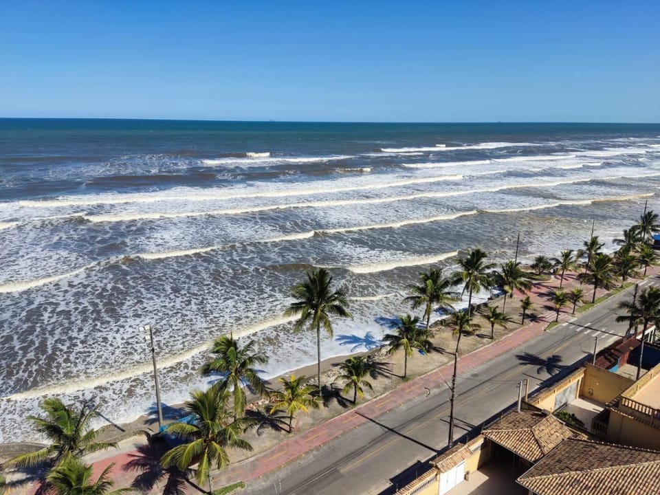 Apartamento frente mar KP Apartment in Itanhaém
