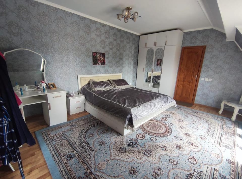 Bed, Photo of the whole room, Bedroom, wardrobe