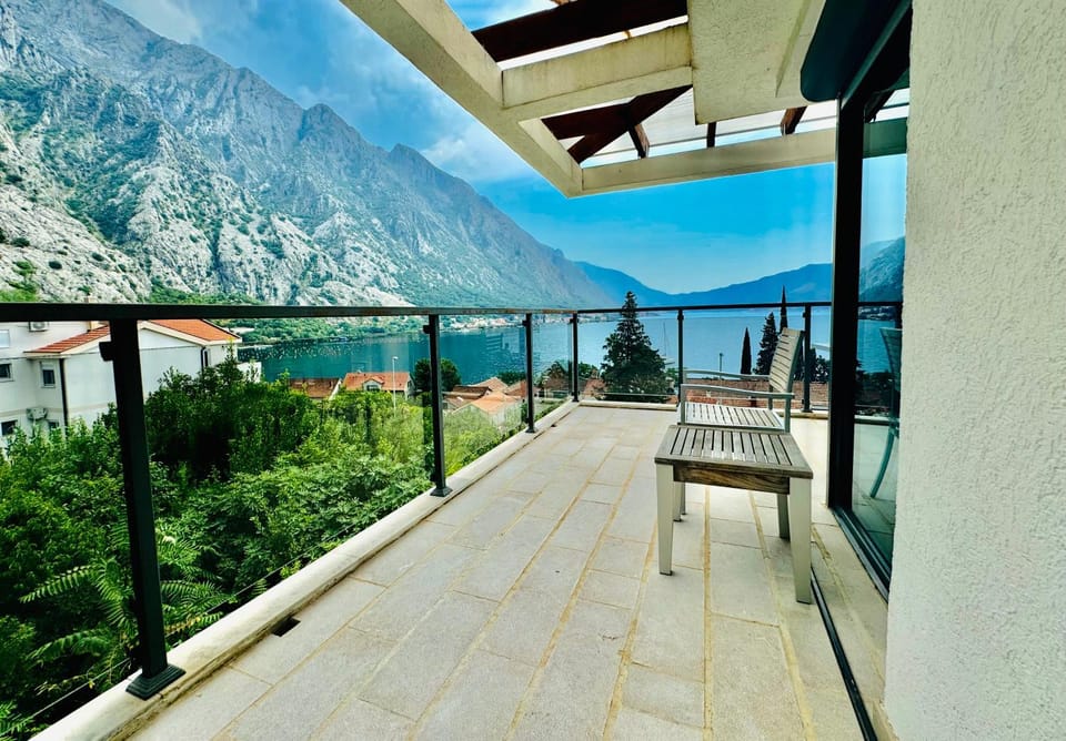 Patio, Day, View (from property/room), Sea view