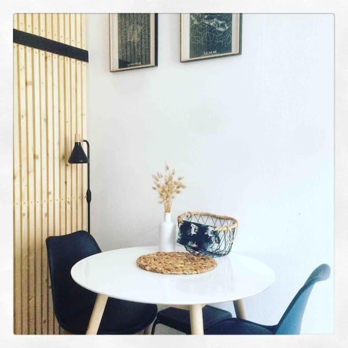 Le cour des anglais, hyper centre, marché Apartment in La Rochelle
