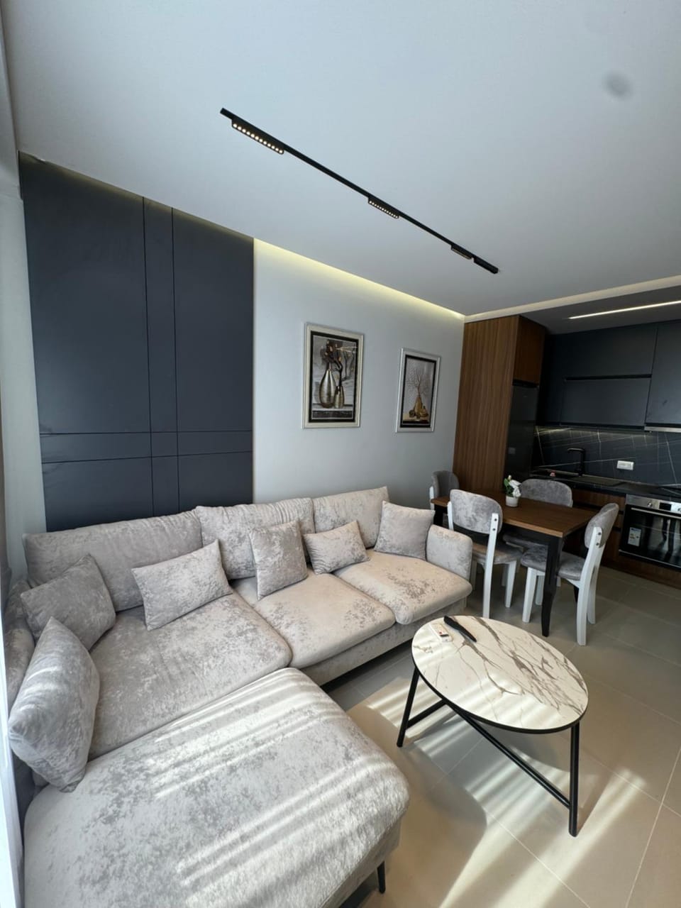 Kitchen or kitchenette, Living room, Seating area