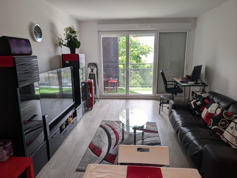 Résidence EYRAM Apartment in Corbeil-Essonnes
