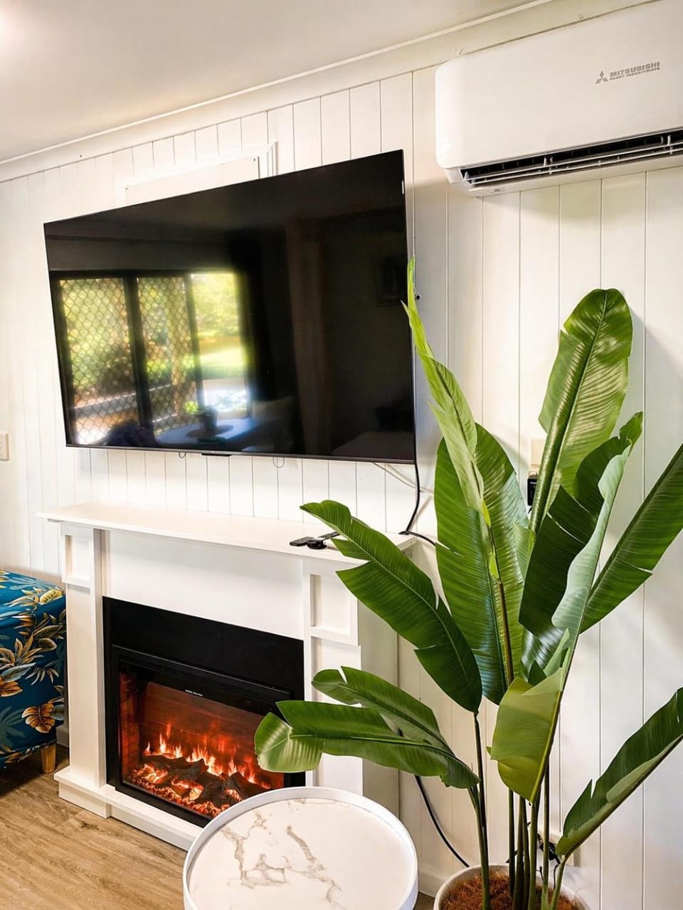 TV and multimedia, fireplace