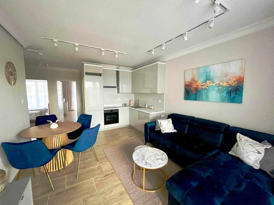 Kitchen or kitchenette, Living room, Dining area