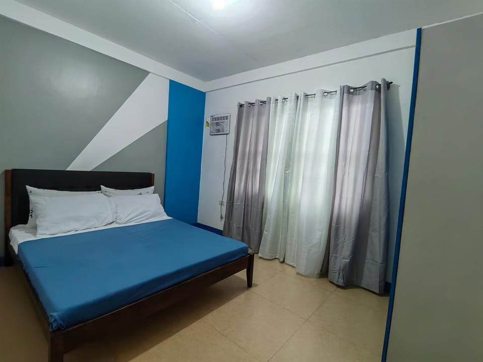 Gomez St 2BR Apartment in Downtown- Host Homes Apartment in Philippines