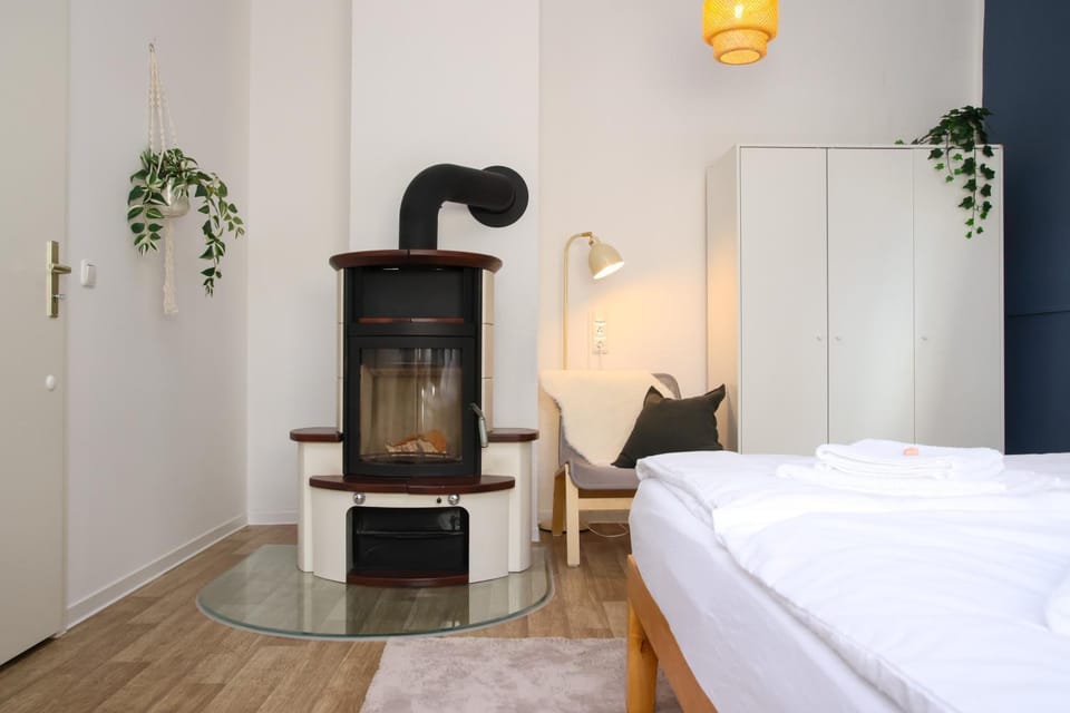 Bedroom, fireplace, wardrobe