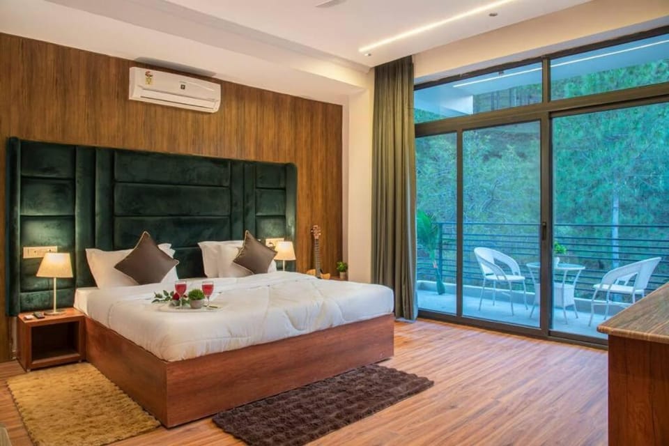 HEAVE LIFT HILLCREST KASAULI 7o1827o7o3 Apartment in Himachal Pradesh