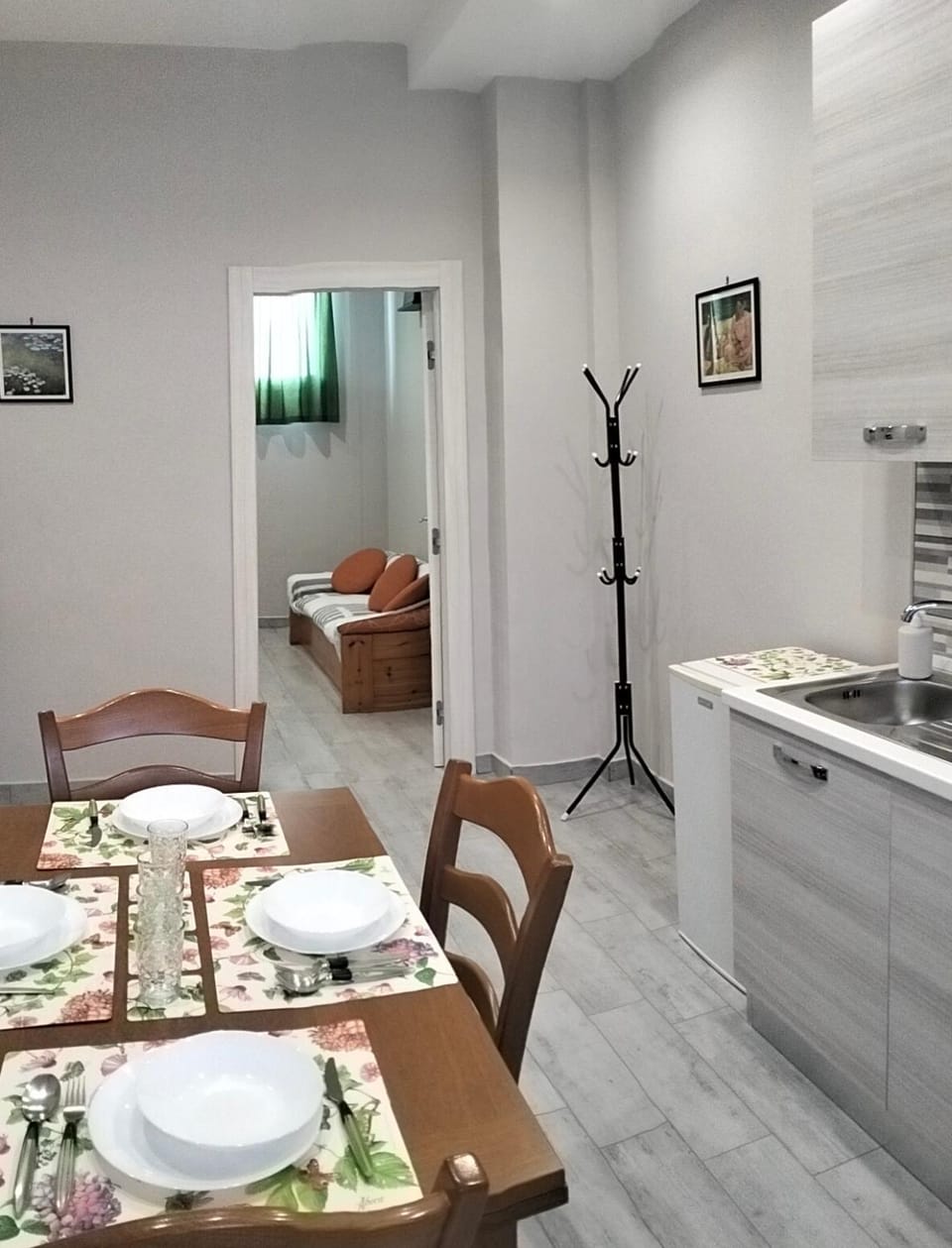 Kitchen or kitchenette