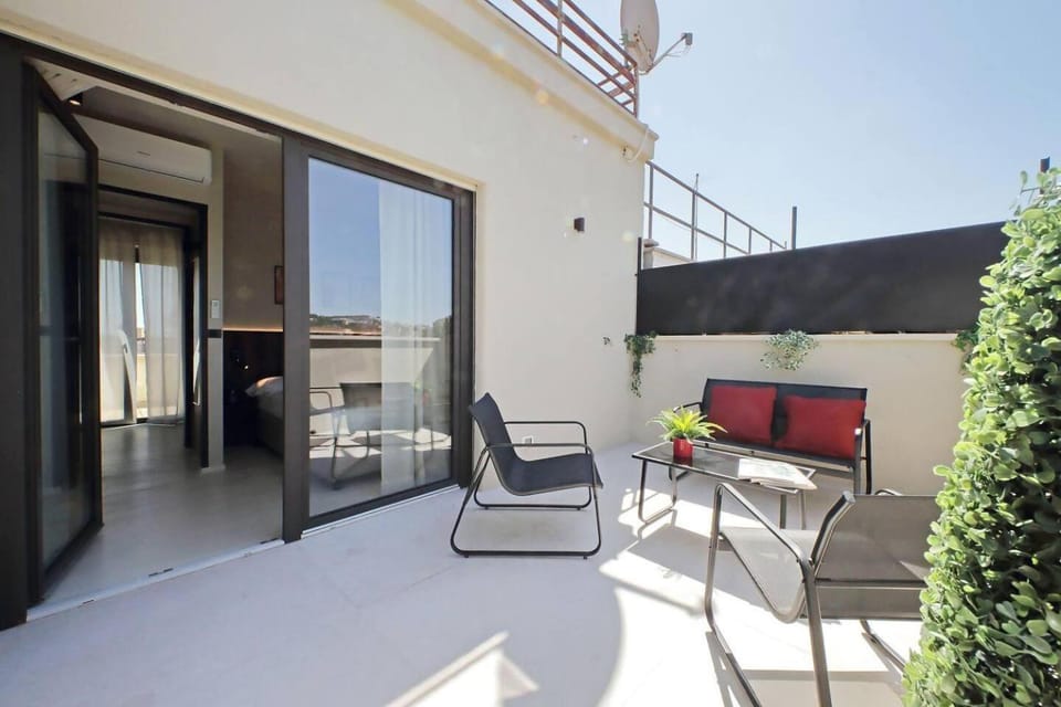 Property building, Patio, Day, View (from property/room), Balcony/Terrace, Living room, Seating area, Dining area, sunbed