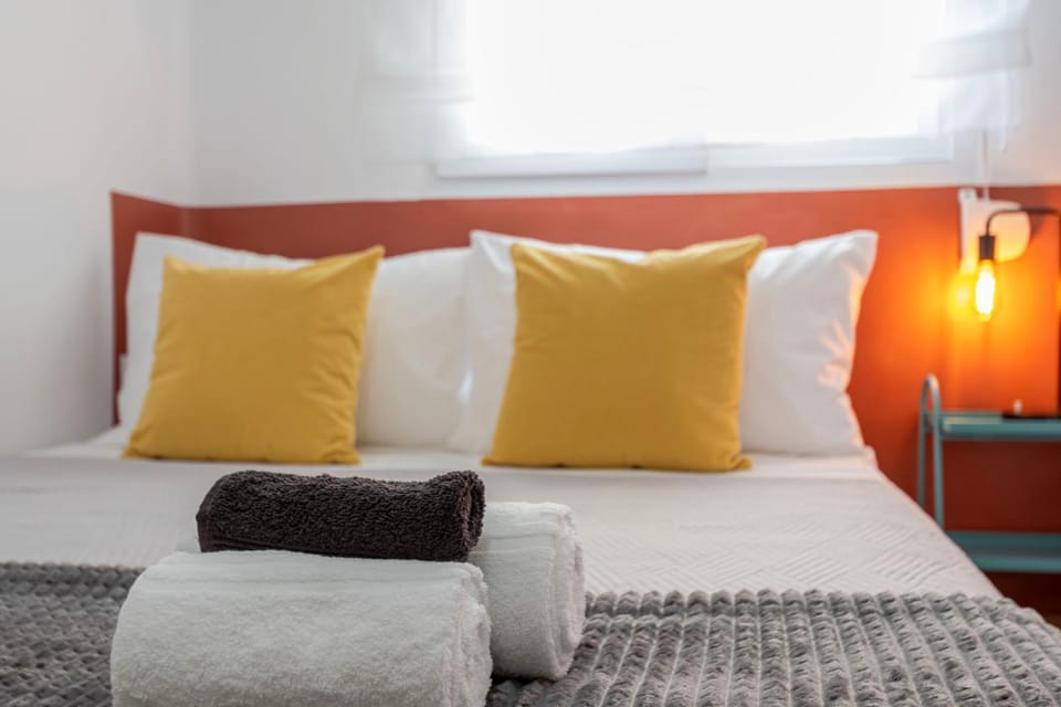 Bed, Bedroom