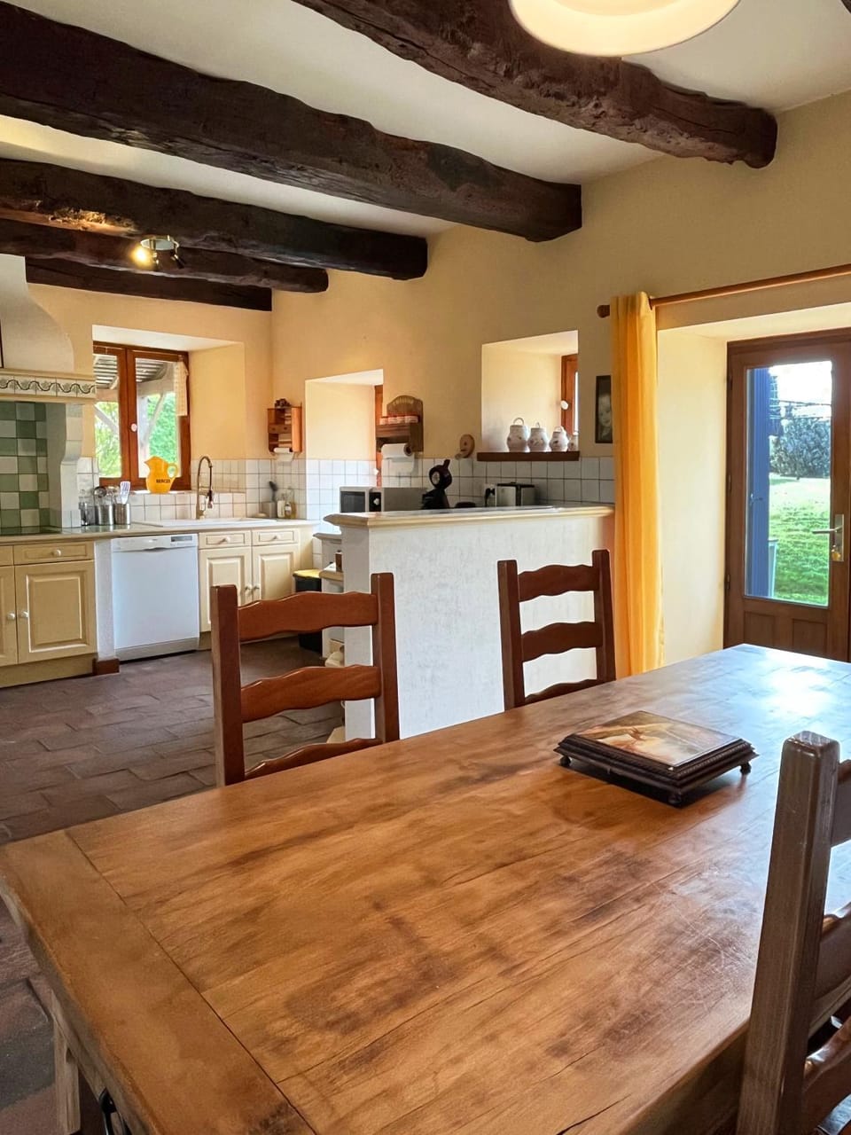 La grande maison dans la prairie House in Brittany