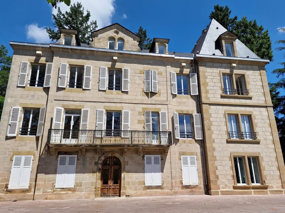 Château de Sérignac Apartment in Nouvelle-Aquitaine