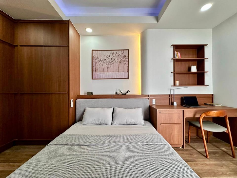 Bed, Seating area, Bedroom, wardrobe