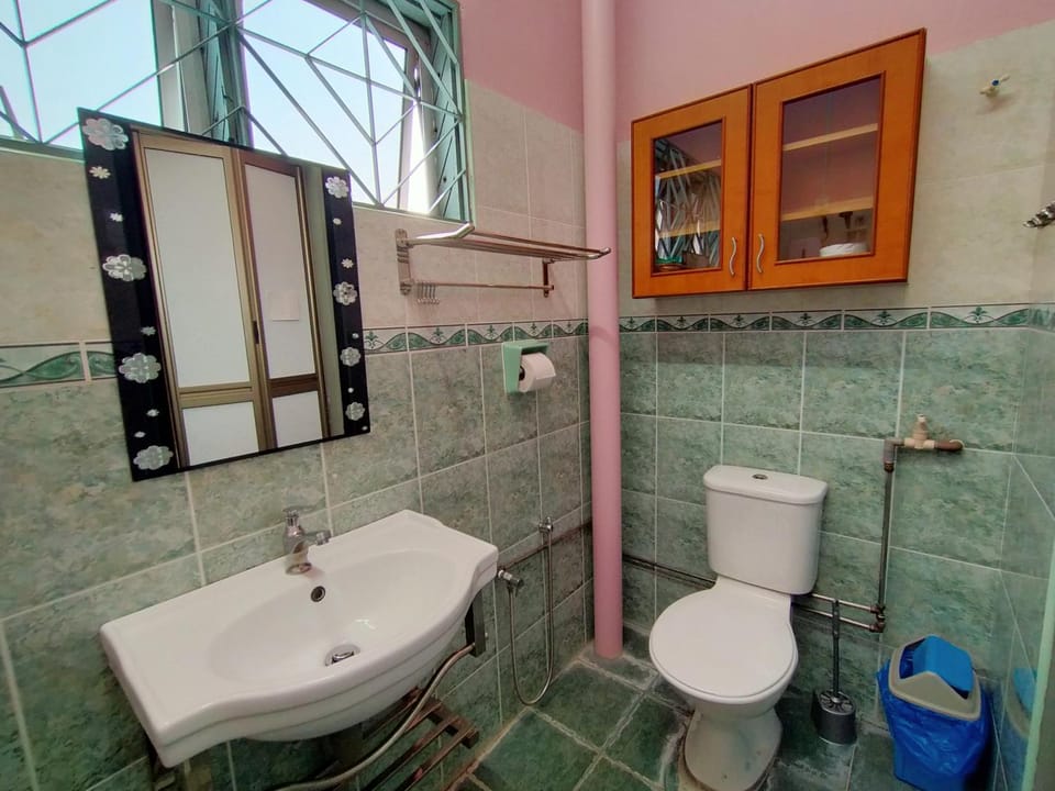 Malim Joyous Homestay - rent room only Vacation rental in Malacca