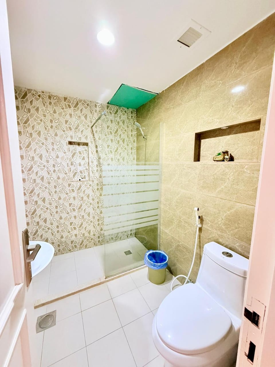 فيلا السعادة بشاطي خاص درة العروس Chalet in Saudi Arabia