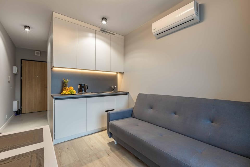 Studio apartment new building with balcony Wiktoryn 6 Apartment in Warsaw