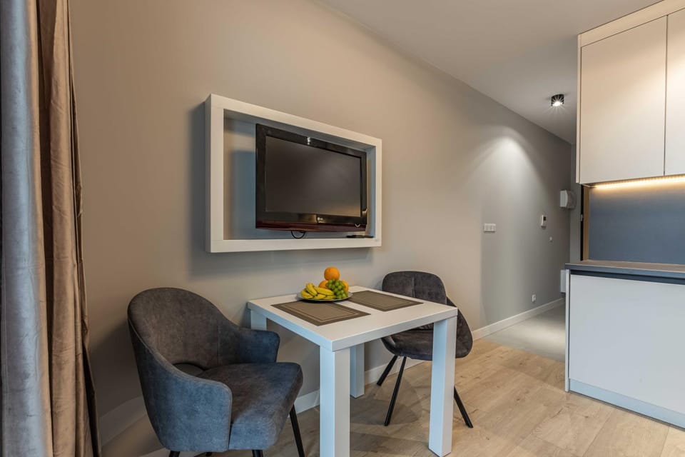 Studio apartment new building with balcony Wiktoryn 6 Apartment in Warsaw