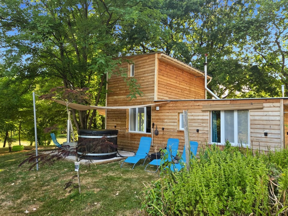 Property building, Balcony/Terrace, Open Air Bath