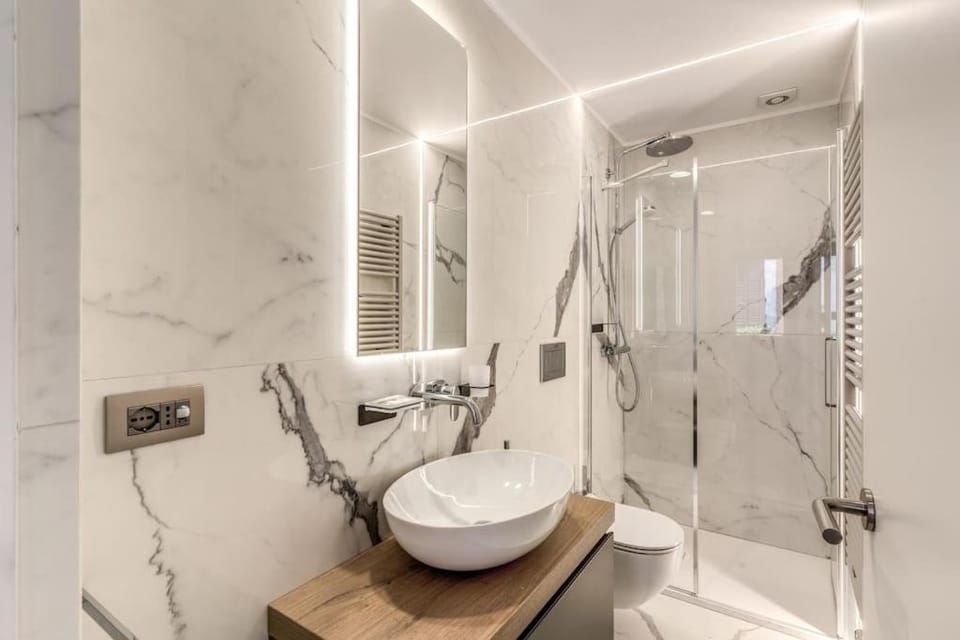 Piazza dei Renzi Trastevere building 4 bedroom with terrace Apartment in Rome
