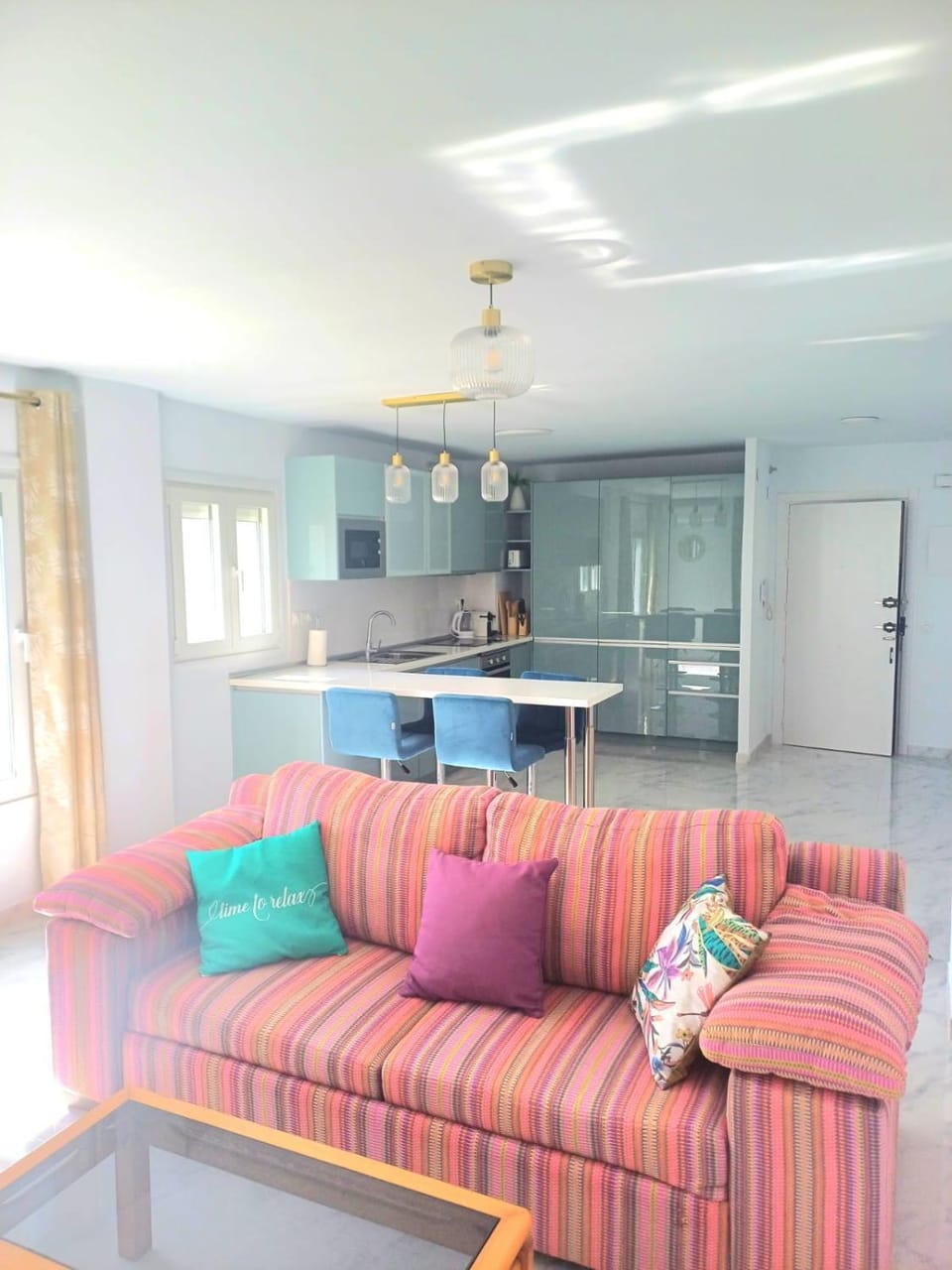 Kitchen or kitchenette, Living room, Dining area