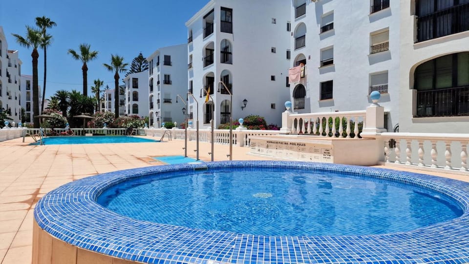 Property building, Pool view, Swimming pool