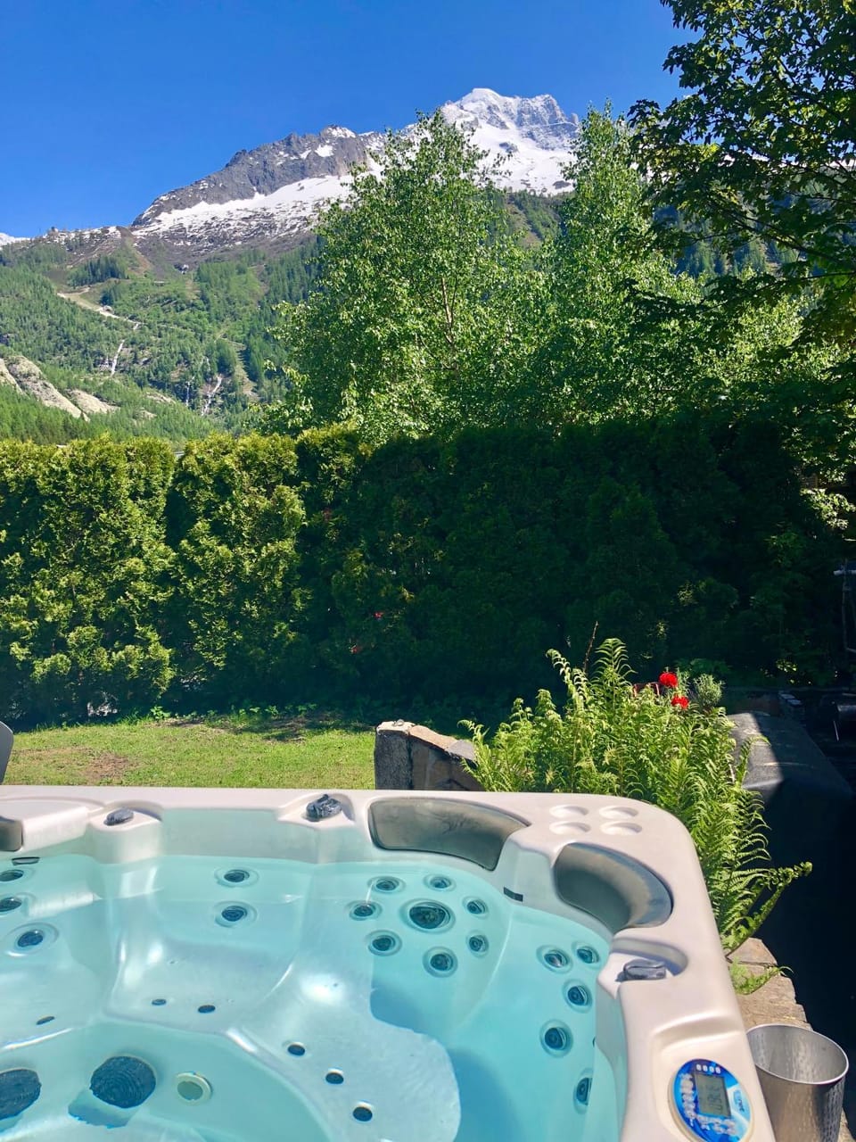 Natural landscape, Garden, Hot Tub, Hot Tub, Spa and wellness centre/facilities, Garden view, Mountain view