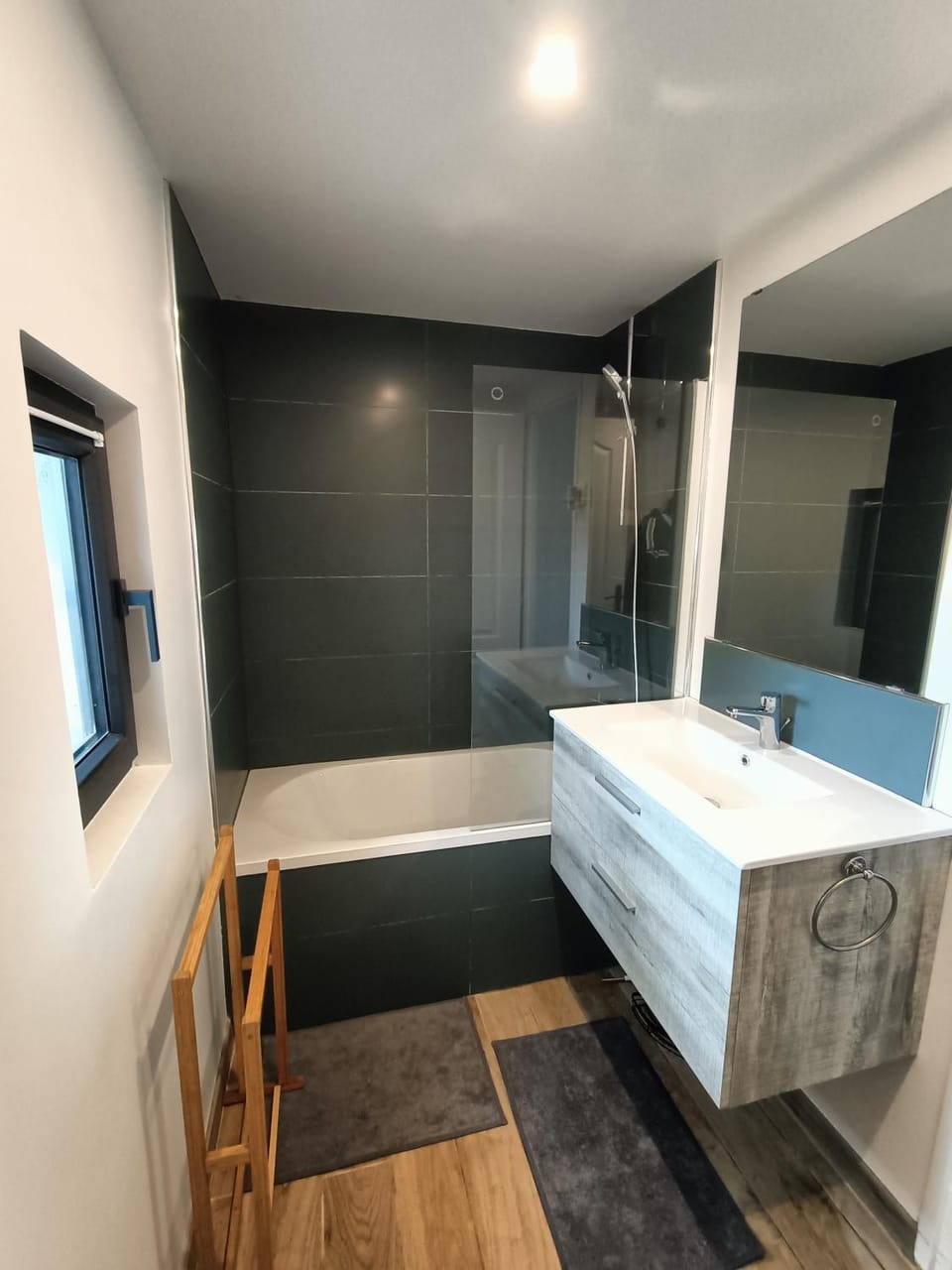 Bathroom, Bath