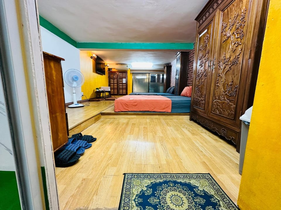 Photo of the whole room