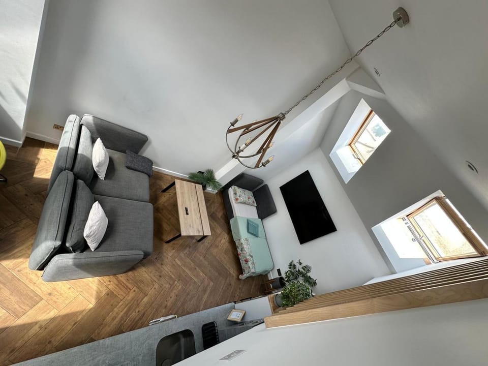 The garden house, separate entrance, free parking House in London
