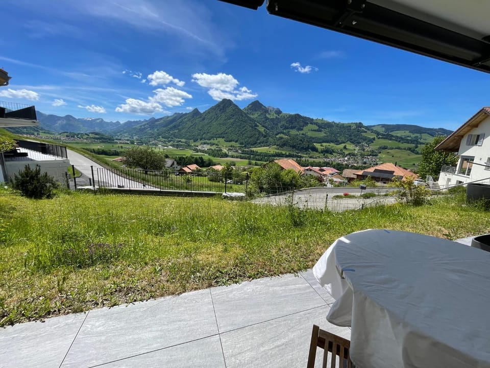 Garden, View (from property/room), Balcony/Terrace, Mountain view