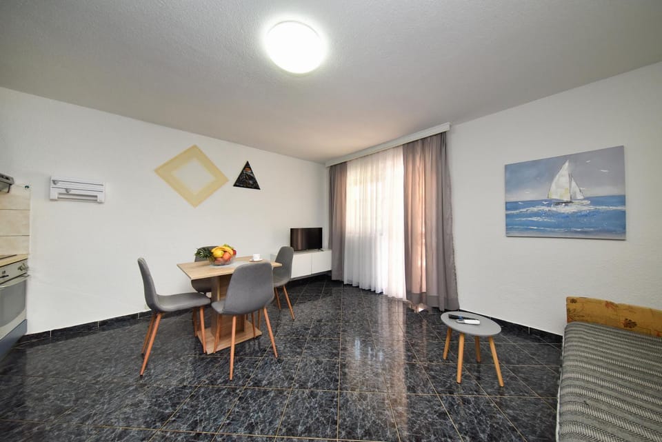 Kaurinovic Apartment in Zadar County