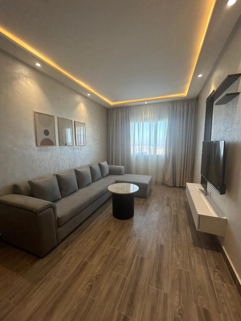 Appartement Haut Standing au 3ème Etage, vue sur la splendide Marina et à 200m du port de Tanger- Appt 14 Apartment in Tangier
