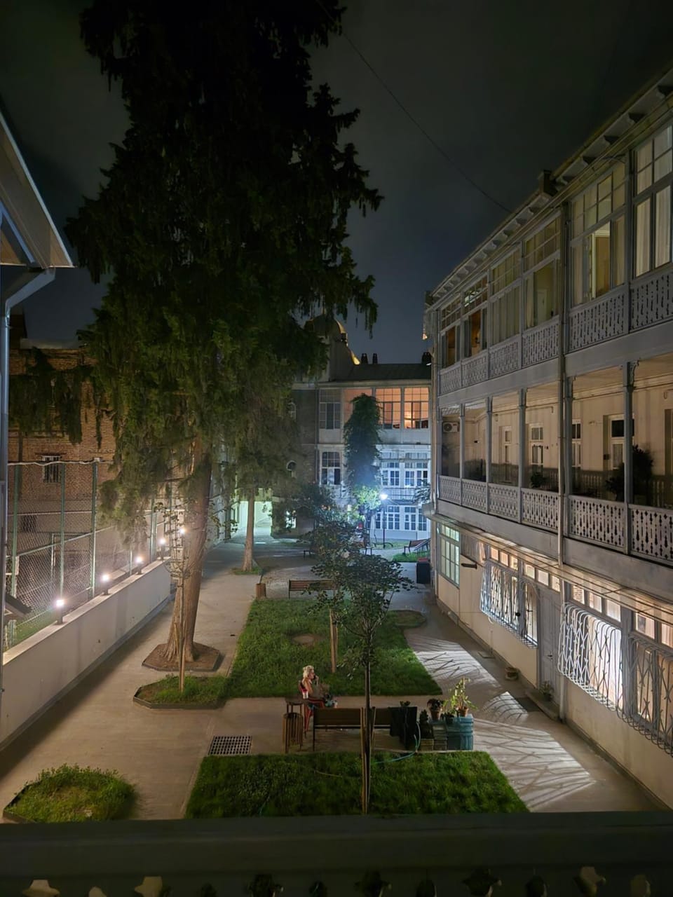Night, Neighbourhood